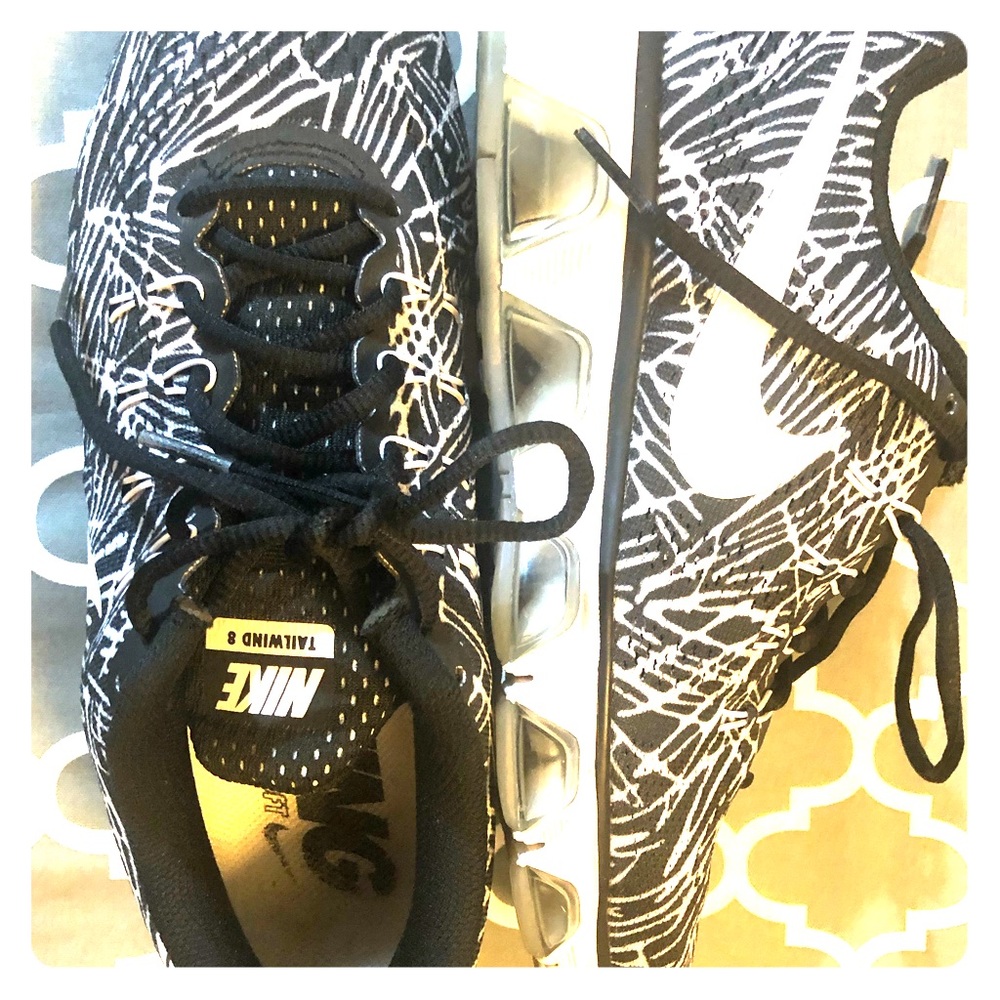 Nike Tailwinds